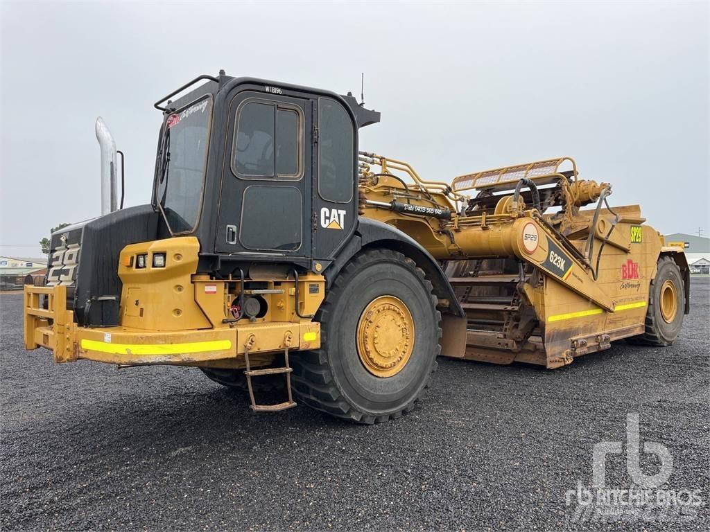 CAT 623K Scraper