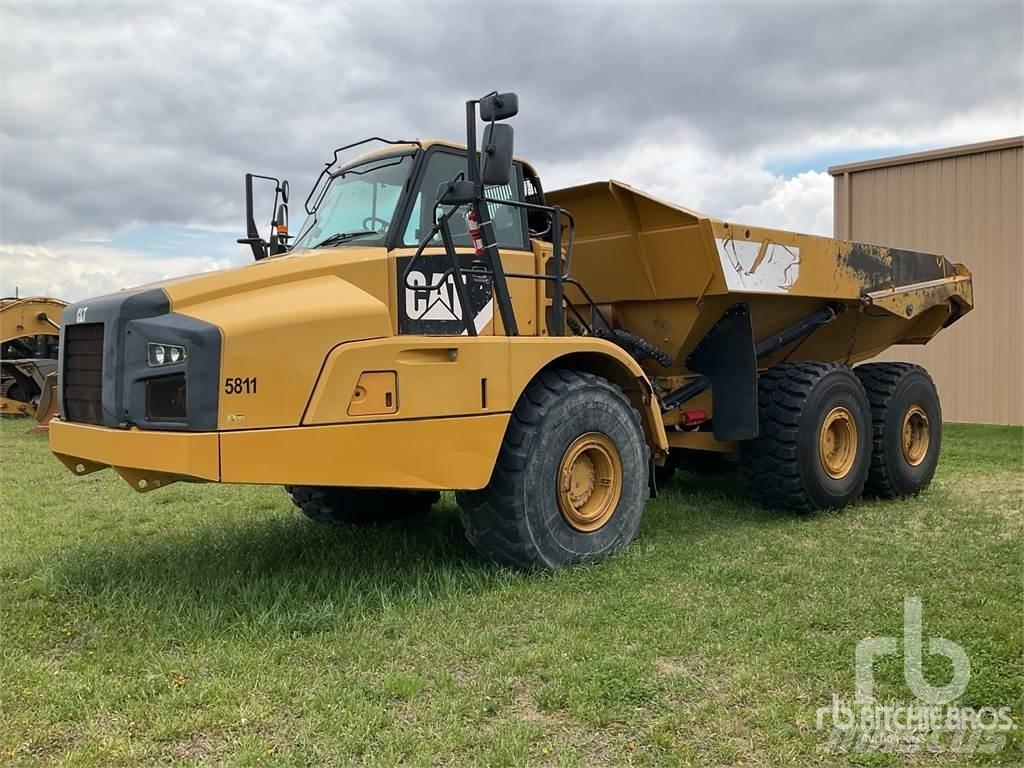 CAT 740B Tombereau articulé