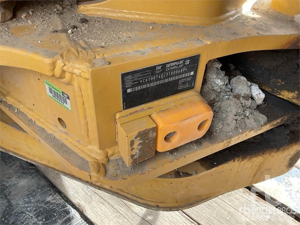 CAT 740GC Tombereau articulé