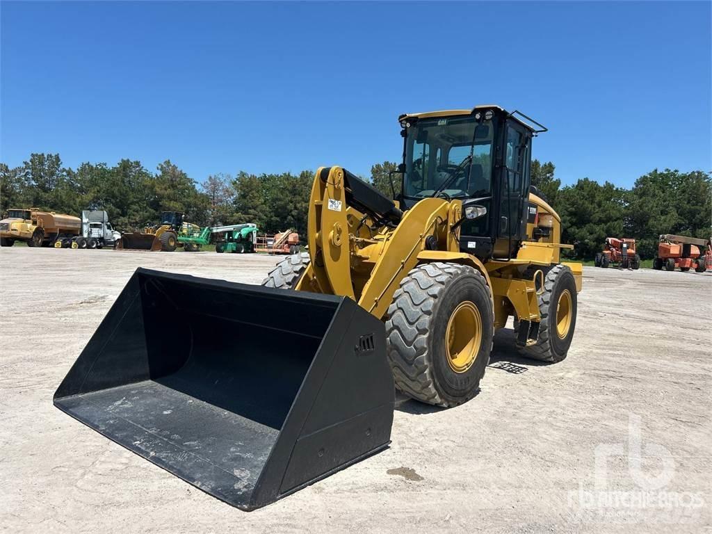 CAT 930M Chargeuse sur pneus