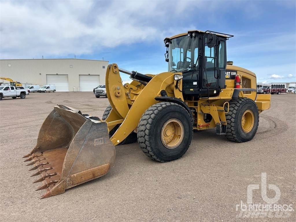 CAT 938M Chargeuse sur pneus