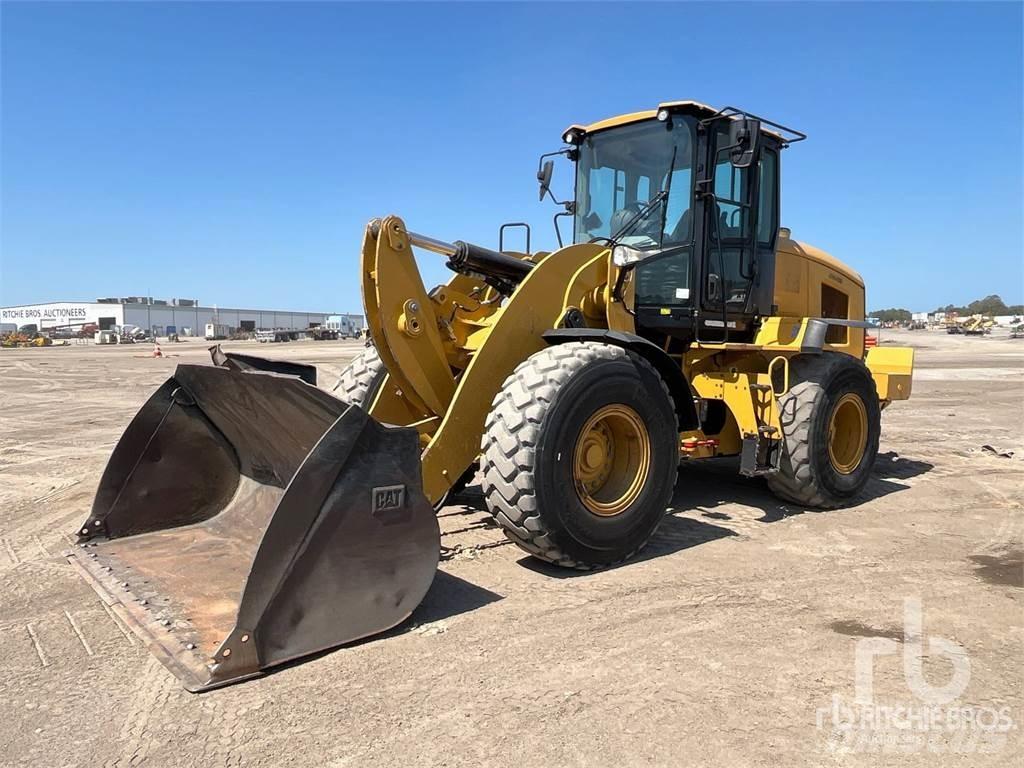 CAT 938M Chargeuse sur pneus