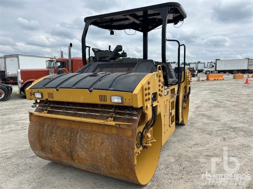 CAT CB64B Rouleaux tandem