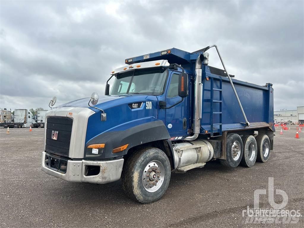 CAT CT660 Camion benne