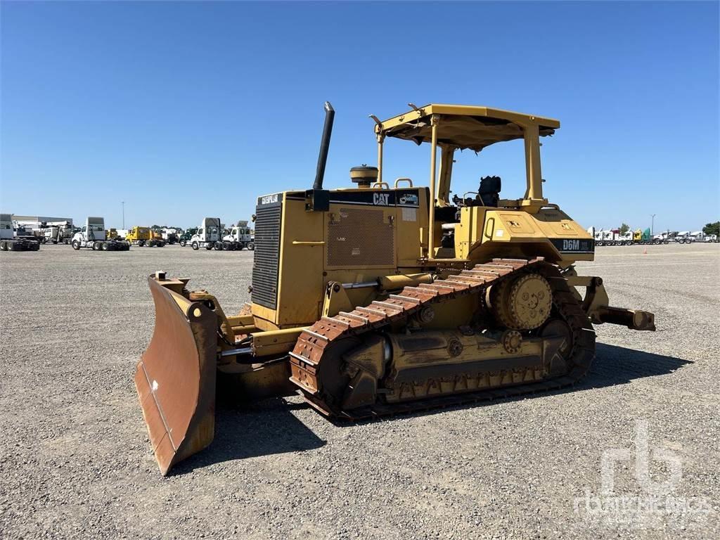 CAT D6M XL Bouteurs sur chenilles