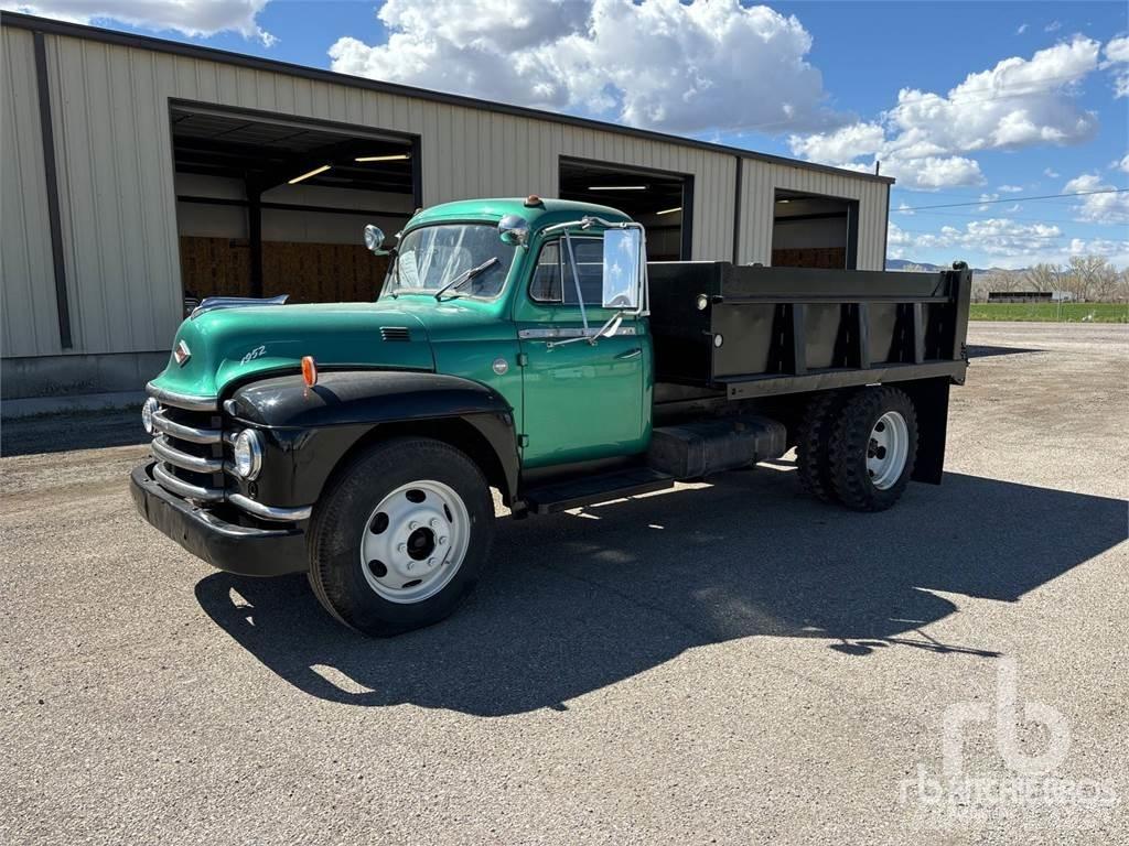 Diamond T322 Camion benne
