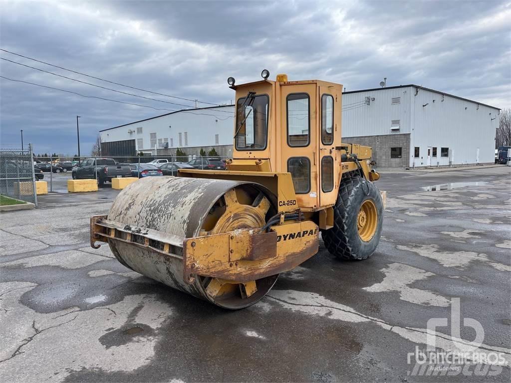 Dynapac CA2500 Compacteur de sol
