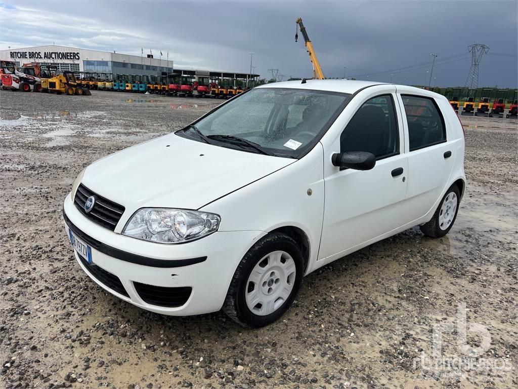 Fiat PUNTO Voiture