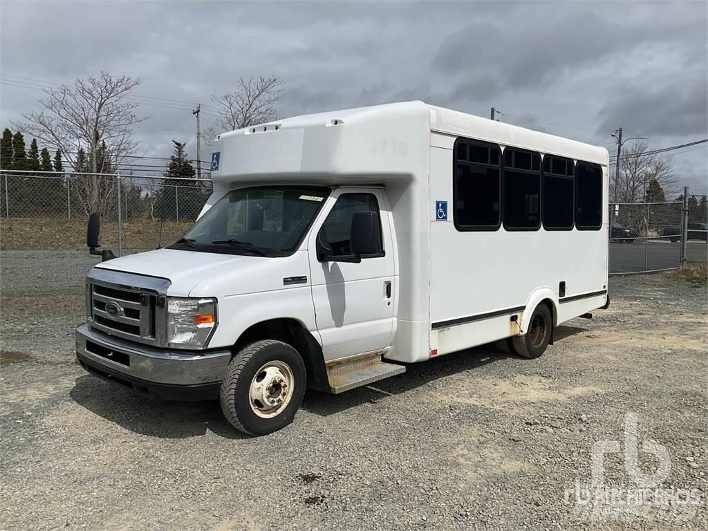 Ford E-350 Autobus interurbain