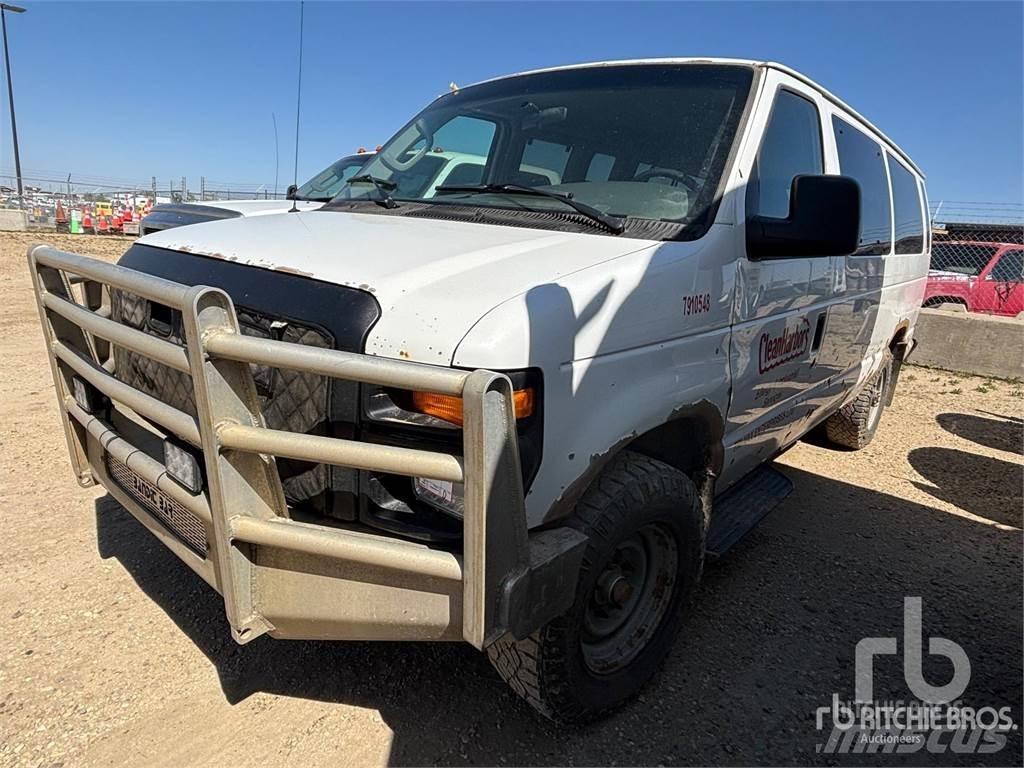 Ford E-350 Utilitaire