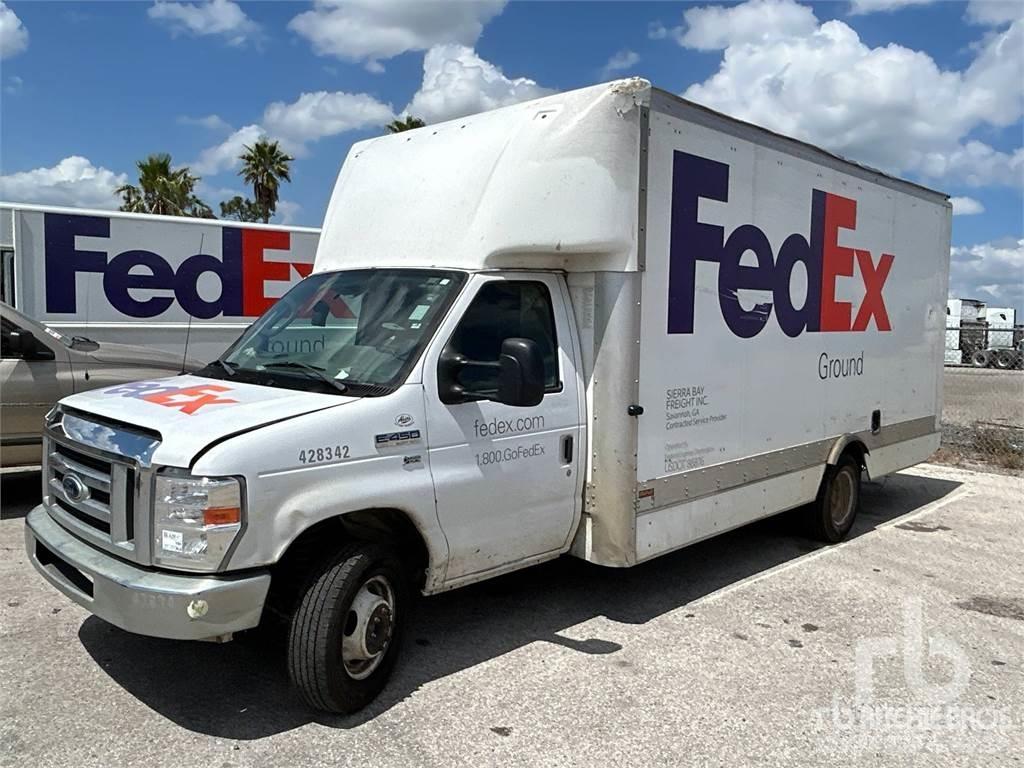 Ford E-450 Utilitaire