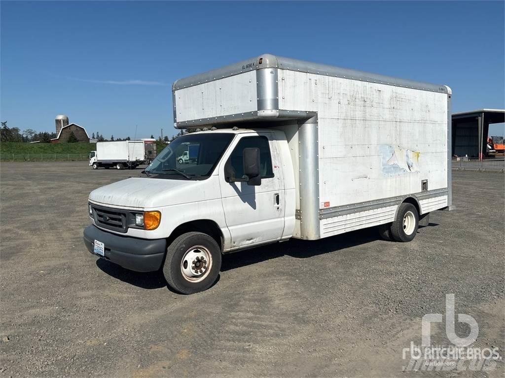 Ford E450 Utilitaire