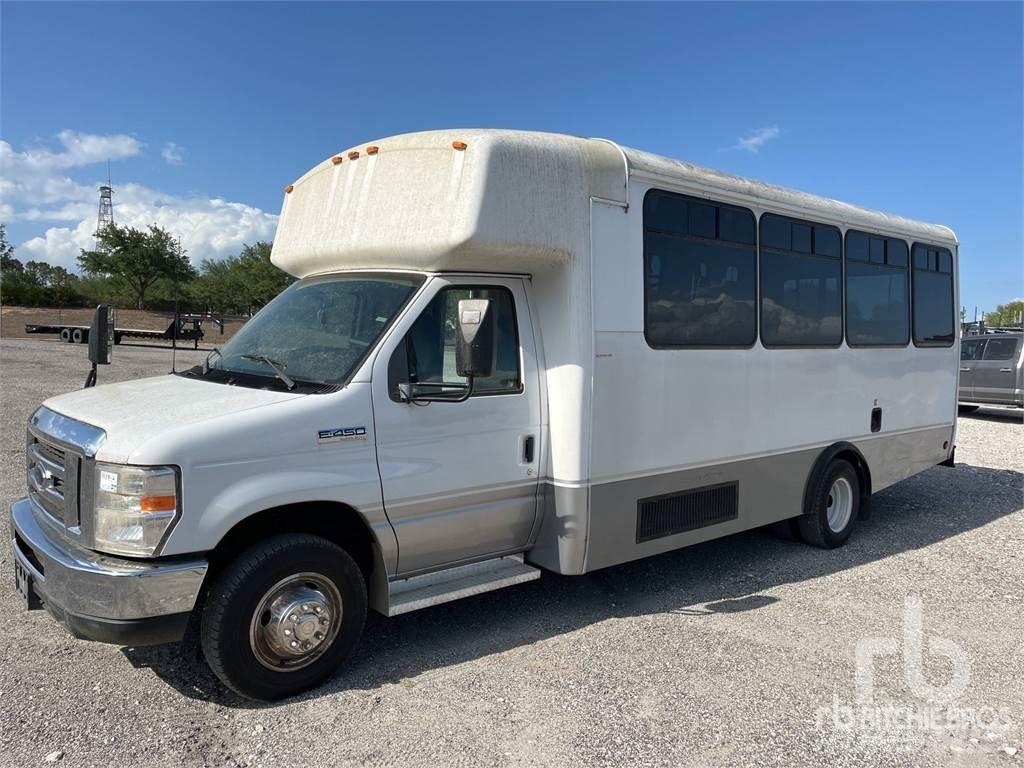 Ford E450 Autobus interurbain