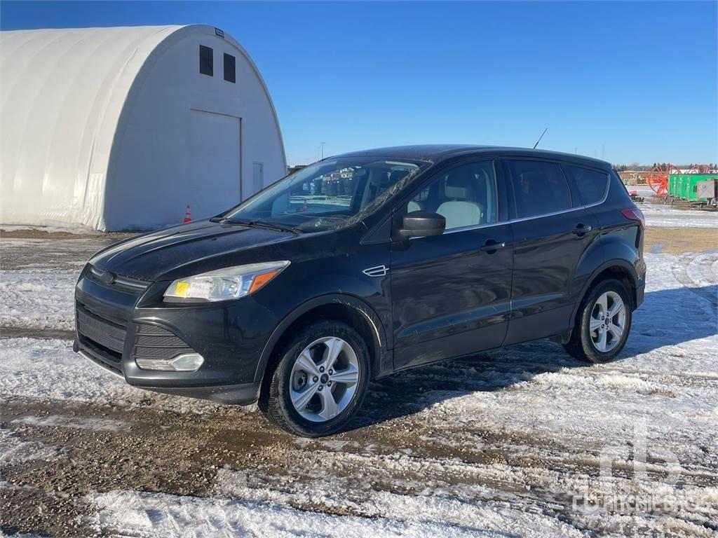 Ford ESCAPE Utilitaire benne