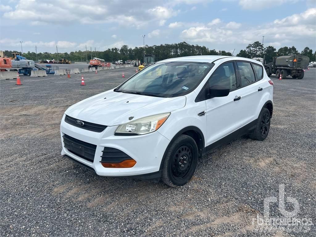 Ford ESCAPE Utilitaire benne