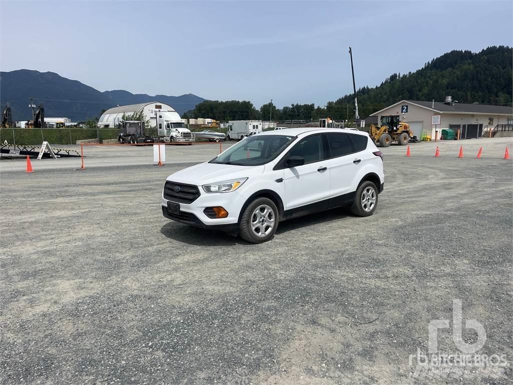 Ford ESCAPE Utilitaire benne