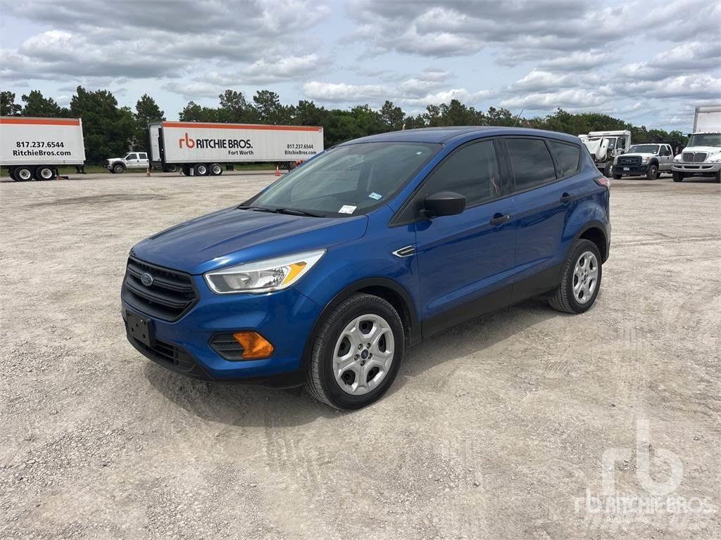 Ford ESCAPE S Utilitaire benne