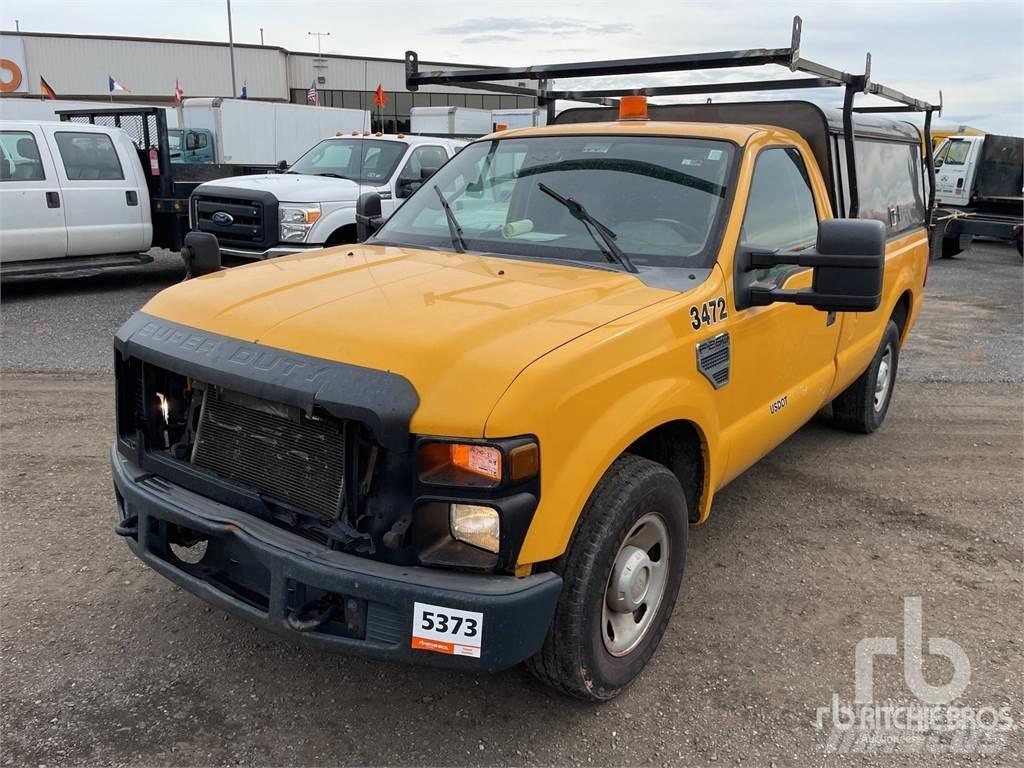 Ford F-250 Utilitaire benne