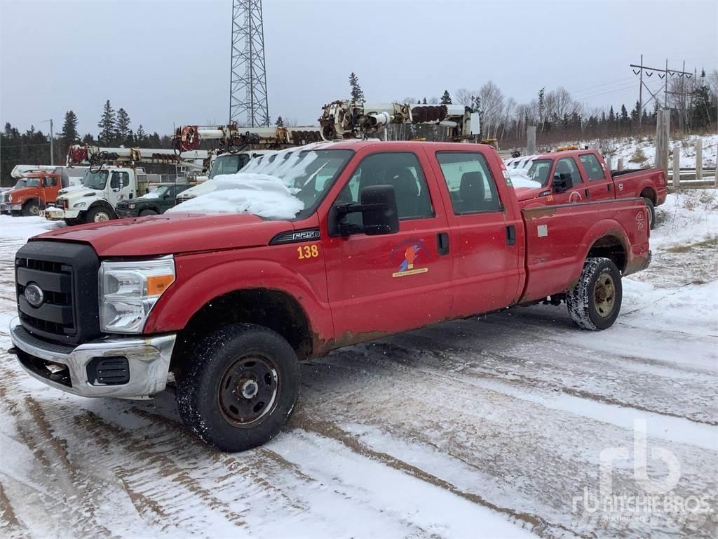 Ford F-250 Utilitaire benne