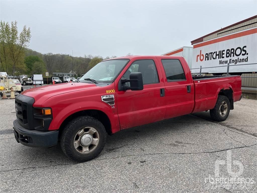 Ford F-250 Utilitaire benne