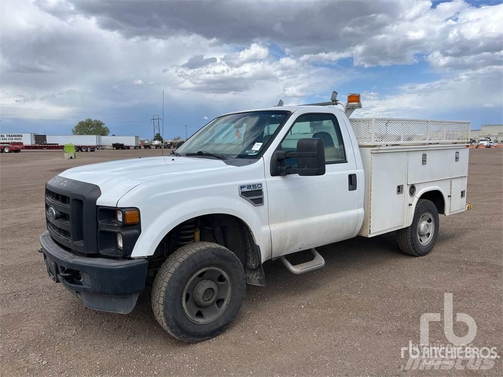 Ford F-250 Camions et véhicules municipaux