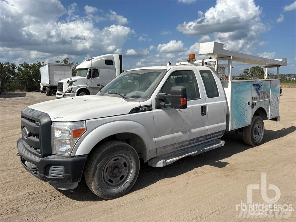 Ford F-250 Camions et véhicules municipaux