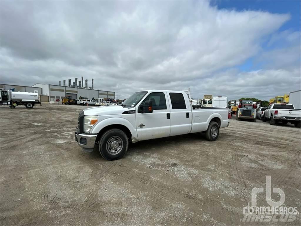Ford F-250 Utilitaire benne