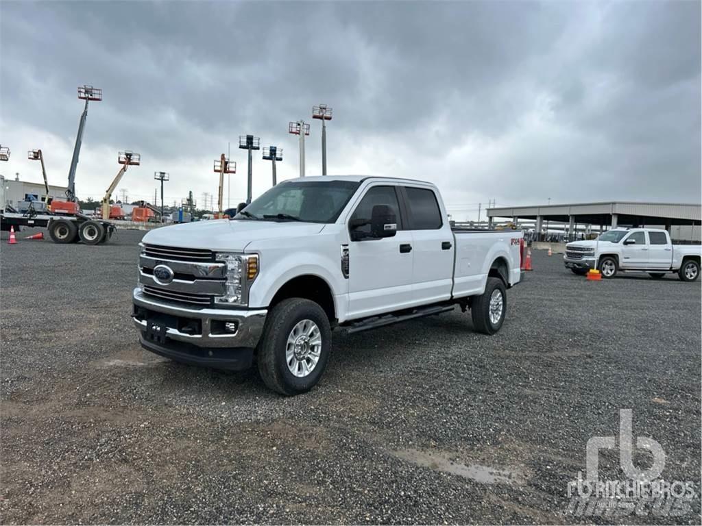 Ford F-250 Utilitaire benne