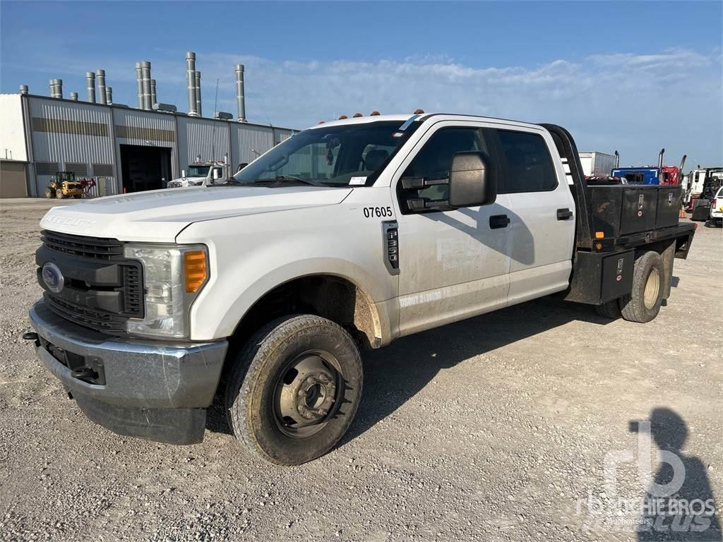 Ford F-350 Camions et véhicules municipaux