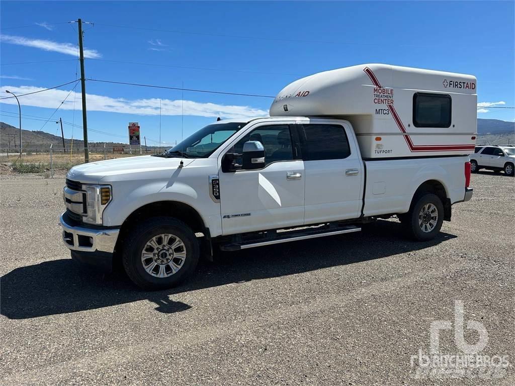 Ford F-350 Utilitaire benne