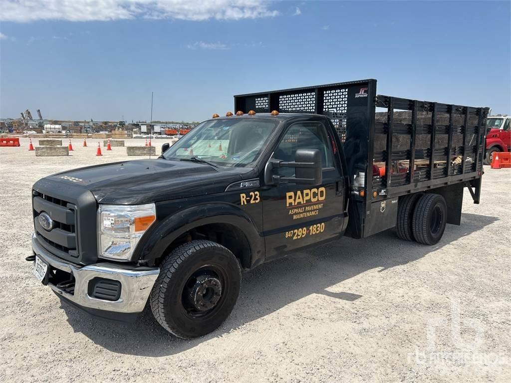 Ford F-350 Camion plateau