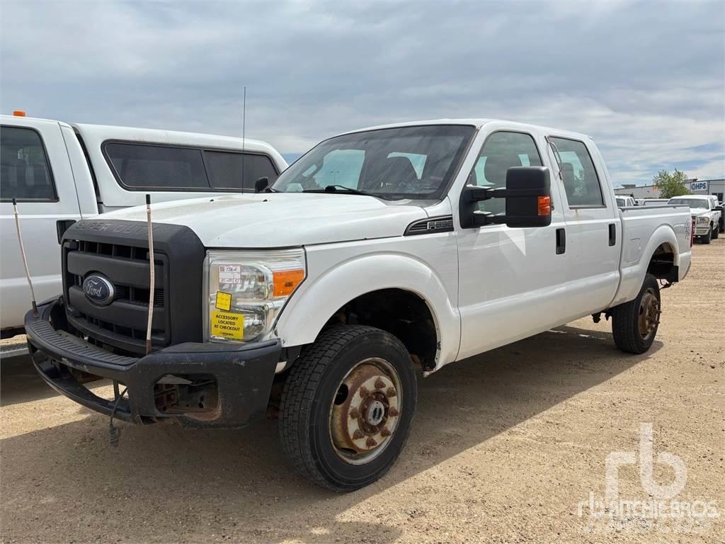 Ford F-350 Utilitaire benne