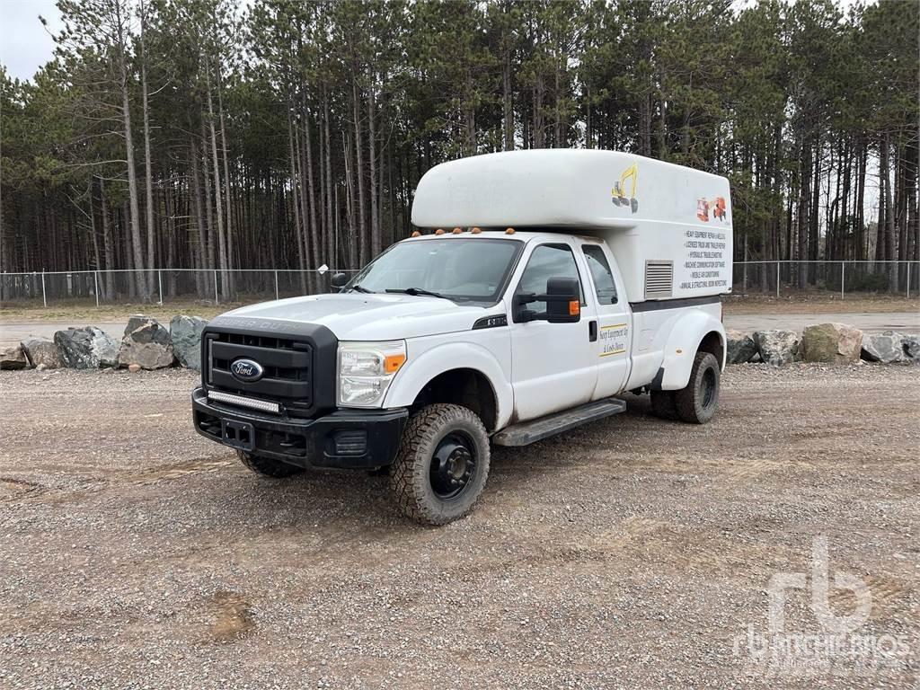 Ford F-350 Utilitaire benne