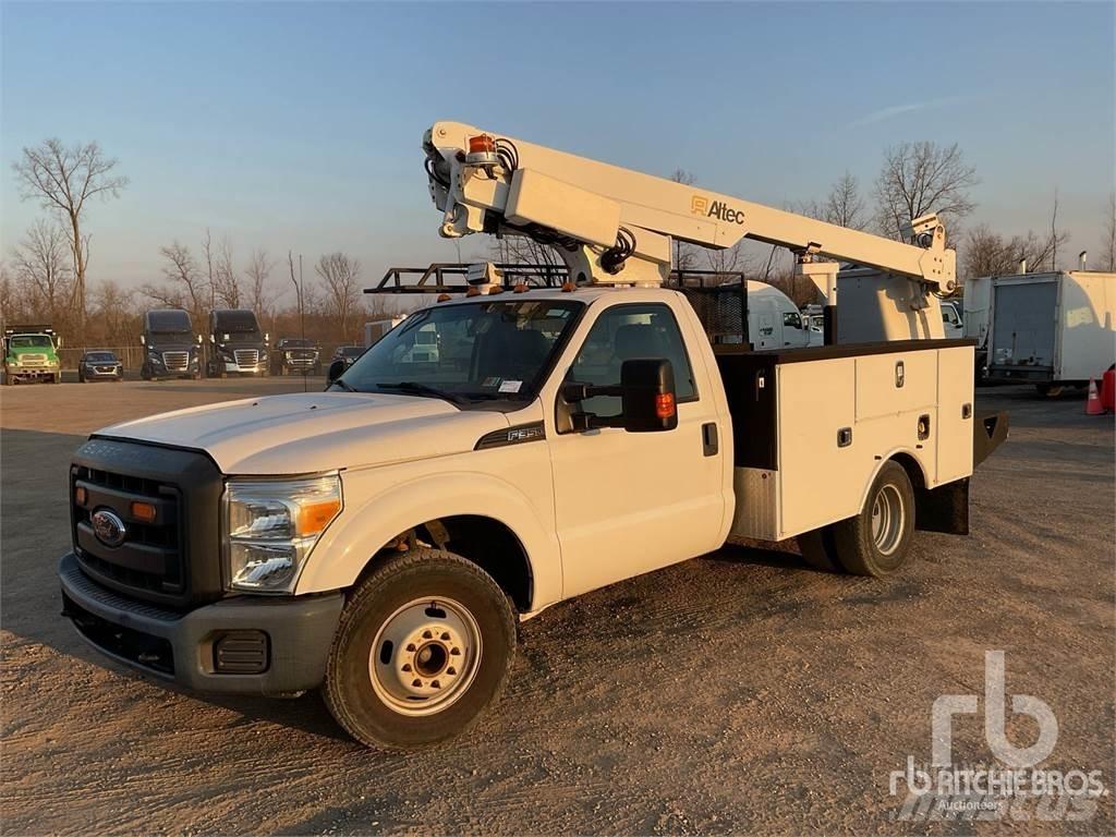 Ford F-350 Remorque nacelle