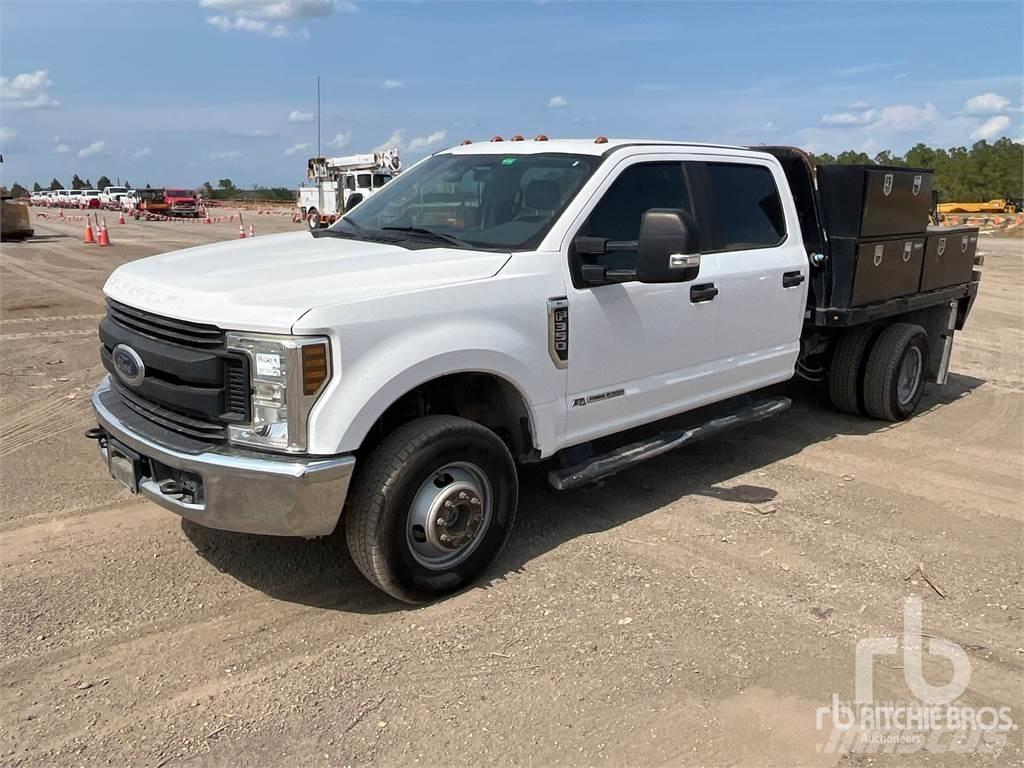 Ford F-350 Camion plateau
