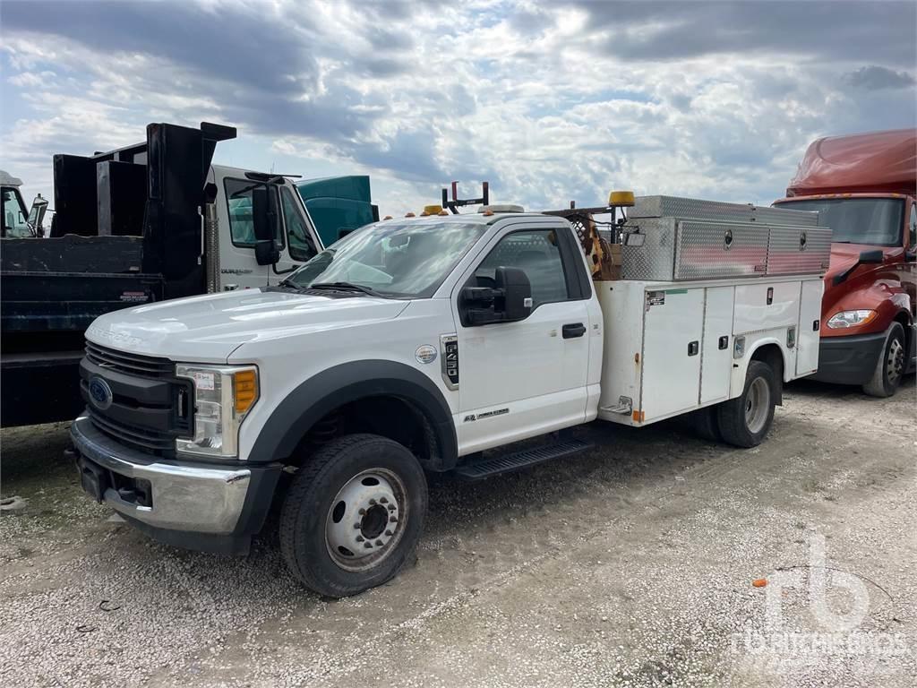 Ford F-450 Camions et véhicules municipaux