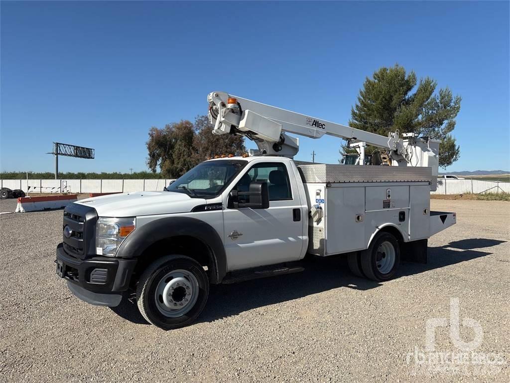 Ford F-450 Remorque nacelle