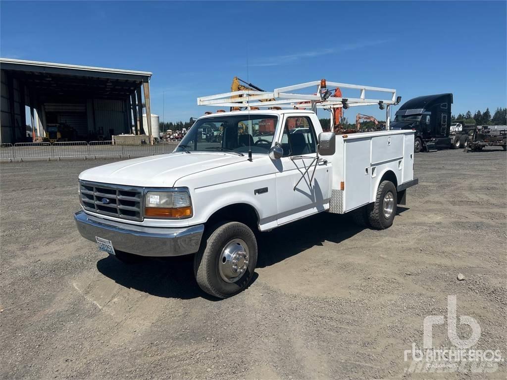 Ford F-450 Camions et véhicules municipaux