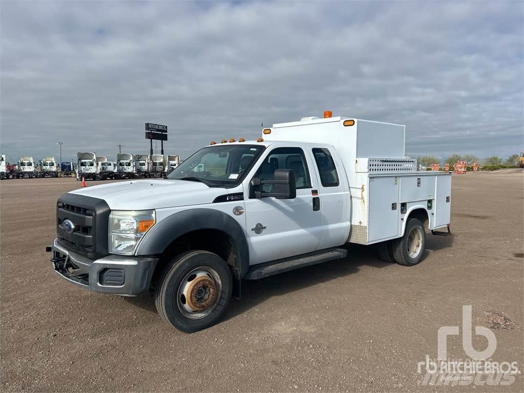 Ford F-550 Camions et véhicules municipaux