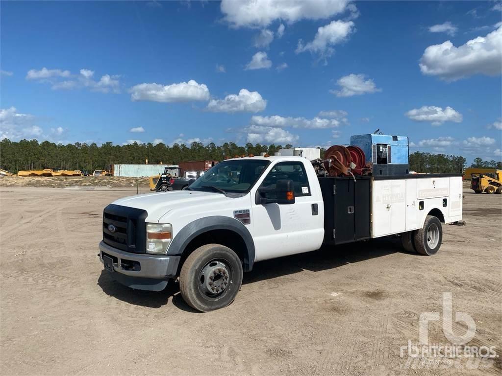 Ford F-550 Camions et véhicules municipaux