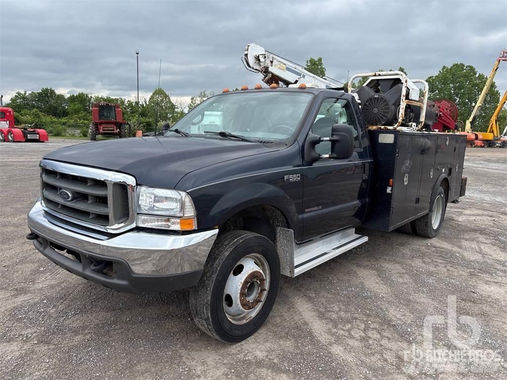 Ford F-550 Camions et véhicules municipaux