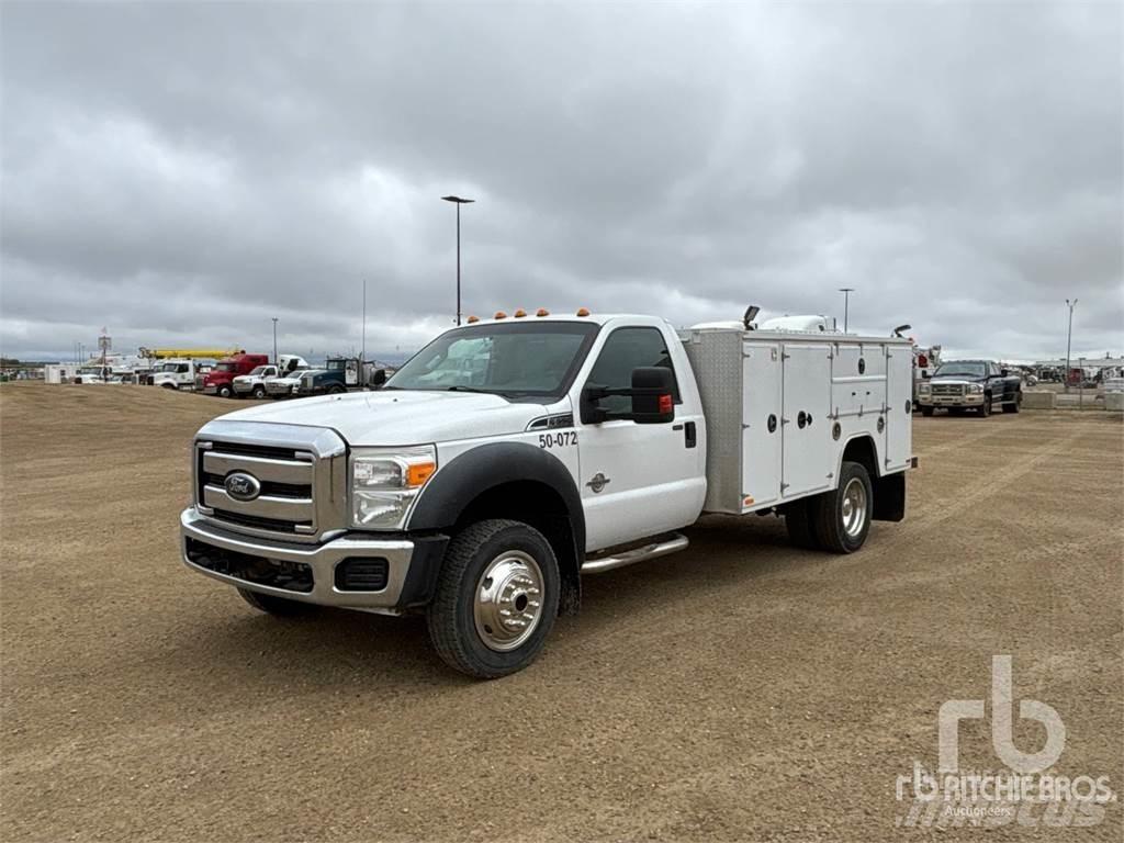 Ford F-550 Camions et véhicules municipaux