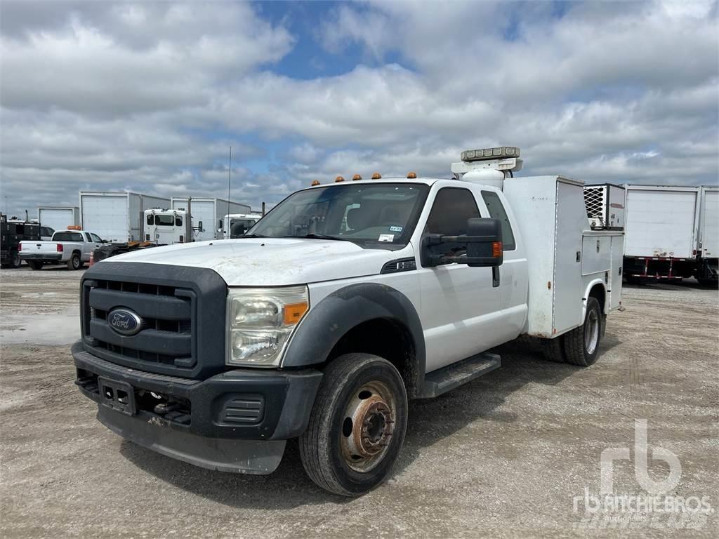 Ford F-550 Camions et véhicules municipaux