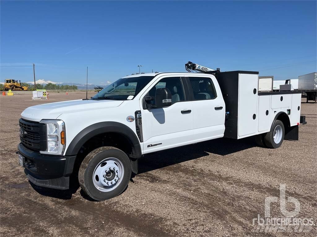 Ford F-550 Camions et véhicules municipaux