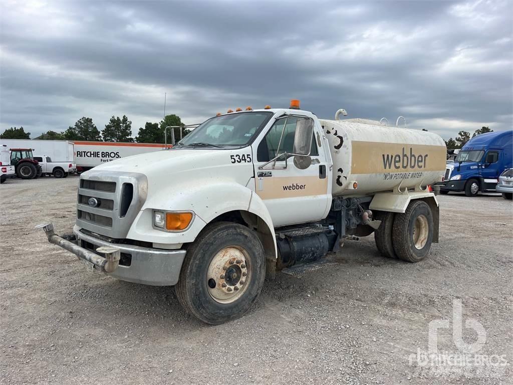 Ford F-750 Camion citerne à eau