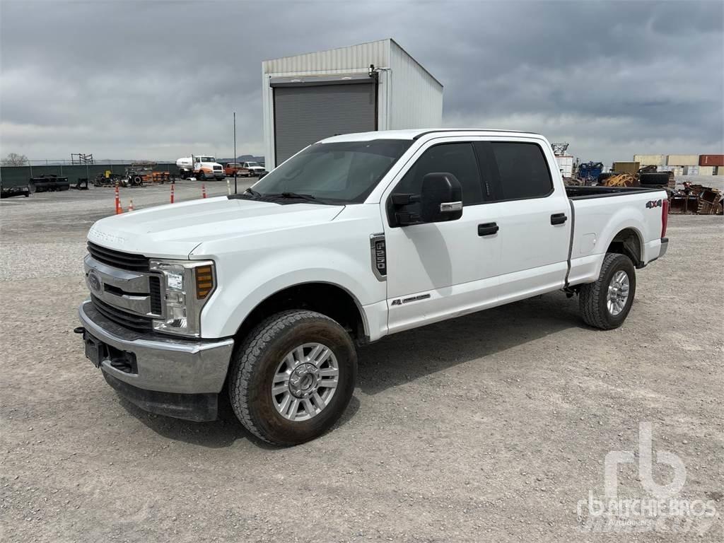 Ford F250 XLT Utilitaire benne