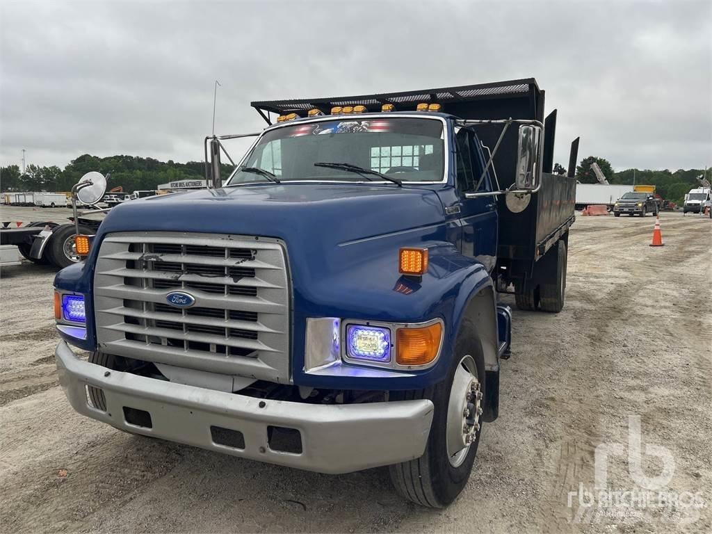 Ford F800 Camion plateau