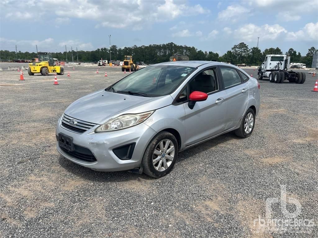 Ford FIESTA Voiture