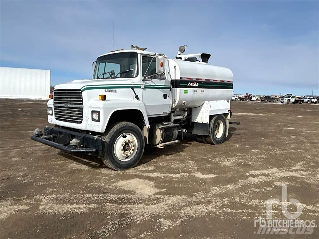Ford LN8000 Camion citerne à eau