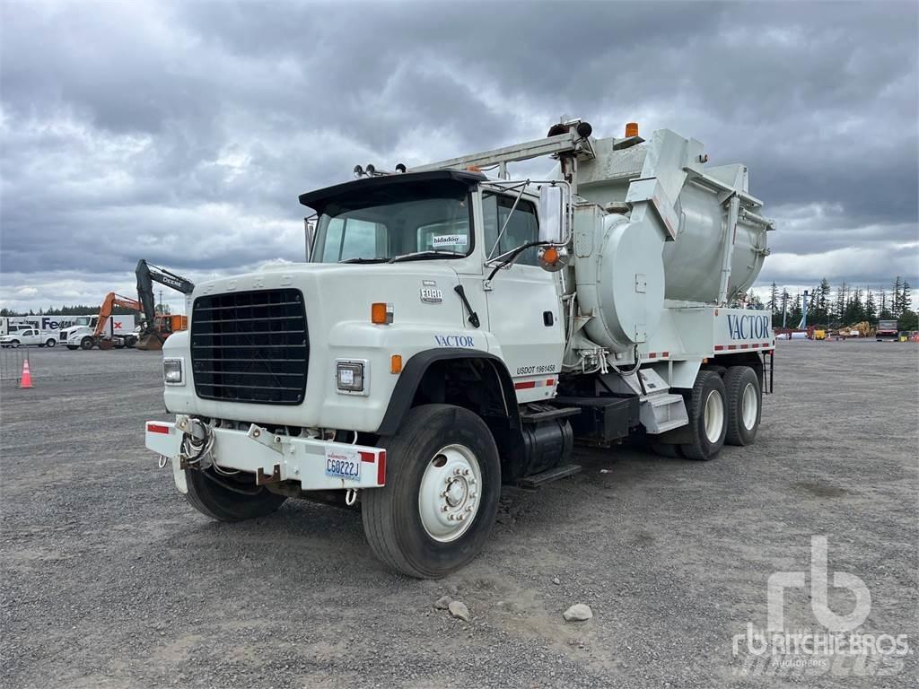 Ford LNT8000 Camion aspirateur, Hydrocureur